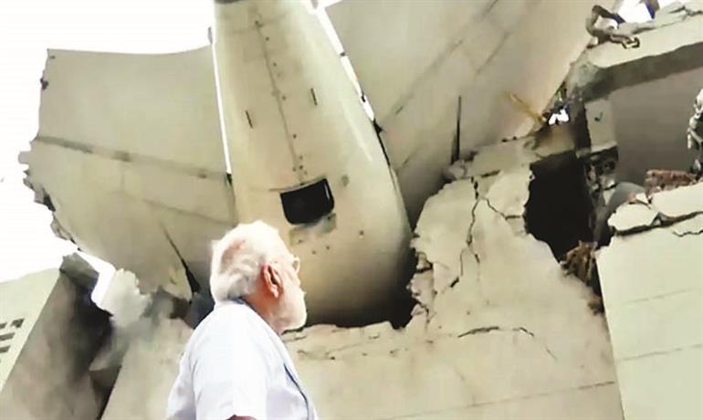 अब एयर इंडिया के सभी बोइंग ड्रीमलाइनर विमानों की होगी जांच, अहमदाबाद प्लेन हादसे के बाद DGCA का फैसला,