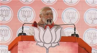 'तीसरे चरण के चुनाव के बाद कांग्रेस और इंडी गठबंधन का तीसरा फ्यूज भी उड़ा', विपक्ष पर बरसे पीएम मोदी