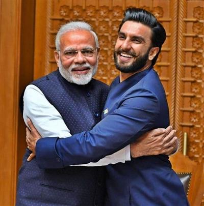 'ਜੇ ਕੋਈ ਛੇੜੇ ਤਾਂ ਛੱਡਦੇ ਨਹੀਂ'; ਅਦਾਕਾਰ ਰਣਵੀਰ ਸਿੰਘ ਨੇ PM ਮੋਦੀ ਤੇ ਹਥਿਆਰਬੰਦ ਬਲਾਂ ਦੀ ਕੀਤੀ ਪ੍ਰਸ਼ੰਸਾ