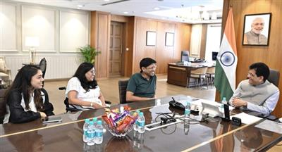 भारत आईवियर सेक्टर के लिए ग्लोबल मैन्युफैक्चरिंग और निर्यात केंद्र बन सकता है: पीयूष गोयल