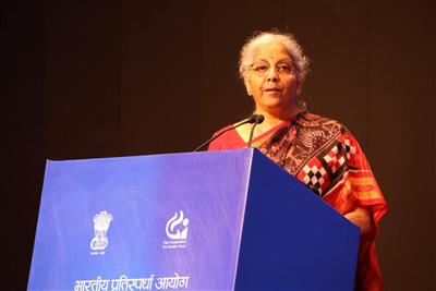 सीसीआई की स्वतंत्र और निष्पक्ष बाजार सुनिश्चित करने में अहम भूमिका : वित्त मंत्री निर्मला सीतारमण