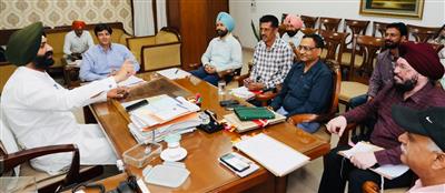 पंजाब सरकार पनबस में कंट्रैक्ट पर कार्यरत कर्मचारियों को पक्के और आउटसोर्स को कंट्रैक्ट पर करने के लिए प्रयत्नशील: लालजीत सिंह भुल्लर