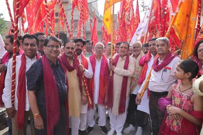 कीर्तन की है रात बाबा आज थाने आणो है... पर जमकर झूमे श्रद्धालु