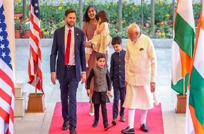 US उपराष्ट्रपति की पत्नी उषा वेंस बोलीं-भारत में PM मोदी से मिलते ही बच्चों ने कहा-