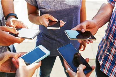 सेवा, सुशासन, गरीब कल्याण के 11 साल : भारत में हर सप्ताह 63 लाख से अधिक फोन का उत्पादन