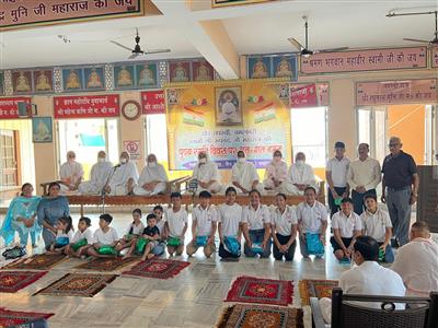 जैन संस्थान के शिवर में  पहले दूसरे व तीसरे स्थान पर रहने वाले बच्चो को किया सम्मानित