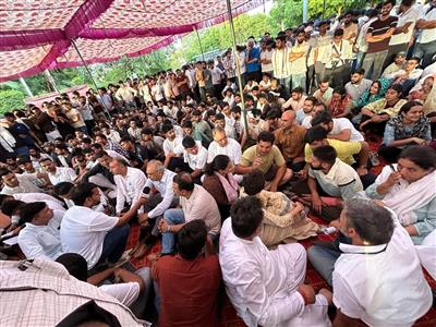 ऐलनाबाद और रानियां के किसानों ने सांसद कुमारी सैलजा के समक्ष फिर उठाया घग्गर जल वितरण विवाद का मुद्दा