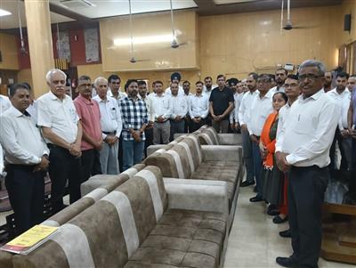जिला बार संघ ने अहमदाबाद विमान हादसे पर जताया दु:ख, रखा नो वर्क डे