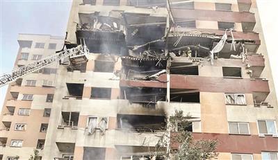 Israel-Iran Attack: मलबा बनी इमारतें, हर तरफ धुआं, इजरायल ने एक रात में ईरान में मचा दी तगड़ी तबाही