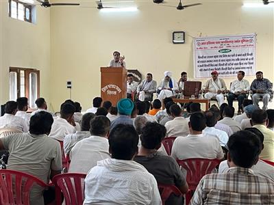 नशा, साइबर फ्रॉड , महिला विरुद्ध अपराधों व यातायात नियमो बारे किया जागरूक।
