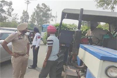 पंजाब के वाहन चालकों पर सख्ती, सैंकड़ों के कटे चालान तो कईयों ने...