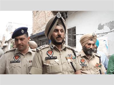 बड़ी ख़बर : अमृतसर में CASO OPERATION : नशे के तस्करों के घरों पर पुलिस का छापा, बड़ी कार्रवाई से मचा हड़कंप