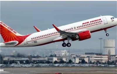 एक बार फिर Air India Flight में मची हाहाकार... टेकऑफ के बाद हवा में 900 फीट नीचे गिरा वियना जा प्लेन