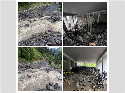 Himachal Breaking : अटल टनल मार्ग बंद: कंगनी नाले में बाढ़ से रास्ता बाधित, वाहन अब रोहतांग पास होकर भेजे जा रहे