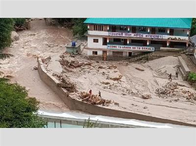 Himachal Cloud Burst: बादल फटने से करोड़ों की चपत; करसोग, जंजैहली और थुनाग में सड़क-बिजली-पानी बंद