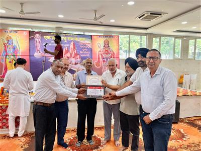 ਅੱਖਾਂ ਦਾਨ ਕਰ ਅਮਰ ਹੋਏ ਸਤਪਾਲ ਜਿੰਦਲ, ਪੱਗੜੀ ਰਸਮ ਵਿਖੇ ਪਰਿਵਾਰ ਸਨਮਾਨਿਤ   