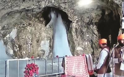 अमरनाथ में पहली आरती हुई; पहलगाम से पहला जत्था रवाना, 38 दिन बाद रक्षाबंधन को होगा समापन