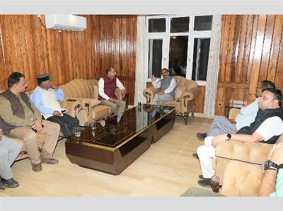 HP CM Orderes DPR : मुख्यमंत्री ने क्षतिग्रस्त परियोजनाओं की विस्तृत परियोजना रिपोर्ट शीघ्र तैयार करने के निर्देश दिए
