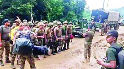 हिमाचल और पूर्वात्तर में बाढ़ का कहर, राहत बचाव कार्यों में जुटे सेना के जवान