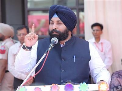 पंजाब के सरकारी स्कूलों ने रच दिया इतिहास, शिक्षा मंत्री Harjot Bains ने किया बड़ा खुलासा