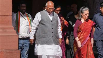 सोनिया गांधी ने 15 जुलाई को बुलाई कांग्रेस की बैठक, मानसून सत्र के लिए तय होगी रणनीति