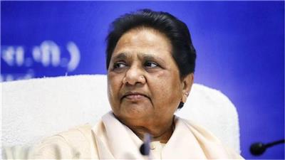 बिहार चुनाव से पहले मायावती का तंज: नीतीश की घोषणाएं केवल वोट बटोरने का हथकंडा