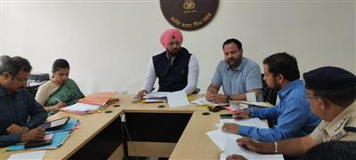 जिले में माइनिंग साइट्स की होगी नियमित जांच, 15 दिनों बाद ली जाएगी रिपोर्ट: डिप्टी कमिश्नर