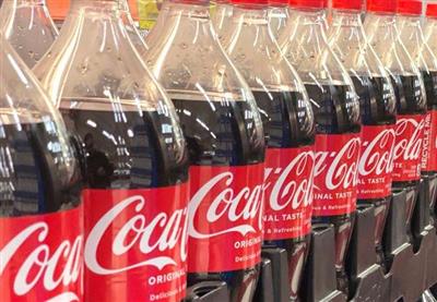 Coca-Cola की बदलेगी मिठास, कंपनी ने माना ट्रंप का आग्रह