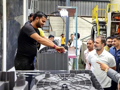 ਉਤਪਾਦਨ ’ਚ ਆਤਮ-ਨਿਰਭਰ ਬਣਨ ਤੱਕ ‘ਮੇਕ ਇਨ ਇੰਡੀਆ’ ਮਹਿਜ਼ ਭਾਸ਼ਣ: ਰਾਹੁਲ