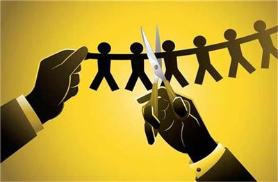 Big Layoffs: इस आईटी कंपनी ने 24,000 कर्मचारियों को दिया बड़ा झटका! लटकी छंटनी की तलवार