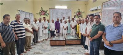 अग्रवाल सभा द्वारा कर्मकांडी ब्राह्मणों के साथ बैठक की गई। 