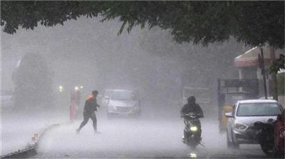 पंजाब में भारी बारिश और तूफान ने ली Entry, पढ़ें मौसम Update