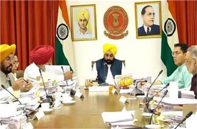 पंजाब के इन कर्मचारियों पर गिरी गाज, मान सरकार ने लिया बड़ा ACTION