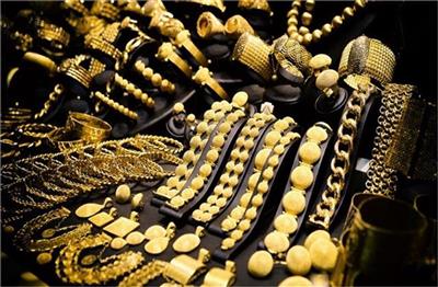 Gold price down on 6 August: सस्ता हुआ सोना, चांदी भी लुढ़की, जानें क्या है MCX पर 10g Gold Price