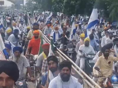 Land Pooling Policy के खिलाफ किसानों का हल्ला-बोल, Punjab में निकाली गई बाइक रैली
