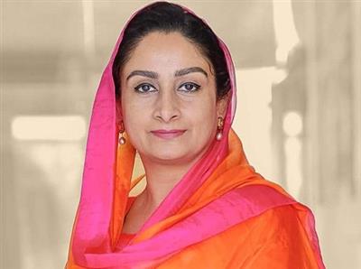 ਹਰਸਿਮਰਤ ਬਾਦਲ ਨੇ ਵਿਦੇਸ਼ ਮੰਤਰੀ ਨੂੰ ਅਮਰੀਕਾ ਸਰਕਾਰ ਵੱਲੋਂ ਟਰੱਕ ਡਰਾਈਵਰਾਂ ਦੇ ਵਰਕ ਵੀਜ਼ਾ ਮੁਅੱਤਲ ਕਰਨ ਦਾ ਮਾਮਲਾ ਚੁੱਕਣ ਦੀ ਕੀਤੀ ਅਪੀਲ
