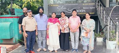भारतीय एकता मंच पंजीकृत गवनिंग बॉडी मेंबर्स की सेक्टर 126 मोहाली सिल्वर स्पून में  की गई