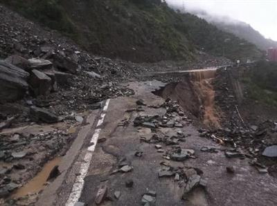 Himachal Weather Update : हिमाचल प्रदेश में भारी बारिश और भूस्खलन से तबाही, चंडीगढ़-मनाली एनएच सहित 535 सड़कें ठप, दुश्वारियां बढ़ीं