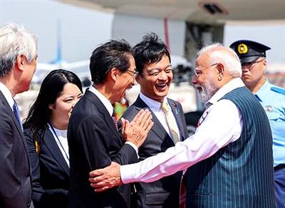 जापान पहुंचे पीएम मोदी, कहा- ‘मौजूदा साझेदारियों को और गहरा करने का अवसर’ 