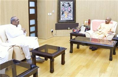 सीएम योगी से मिले कैबिनेट मंत्री संजय निषाद, इन मुद्दों को लेकर हुई बात