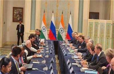 मोदी-पुतिन के बीच द्विपक्षीय वार्ता शुरू, अमेरिकी दबाव के बीच लिखा जा रहा है संबंधों का नया अध्याय