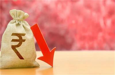 Rupee fall: रुपया अब तक के सबसे निचले स्तर पर, जानिए क्या है गिरावट की वजह?