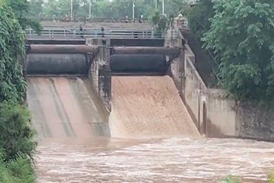 Chandigarh में भारी बारिश के बीच बड़ा Alert ,खाली करवाए गए इलाके