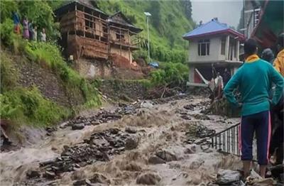 हिमाचल में तबाही का मानसून: 6 नेशनल हाईवे बंद, 1286 सड़कें ठप, 9 जिलों में ऑरेंज अलर्ट जारी