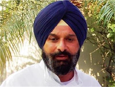 बिक्रम मजीठिया को लेकर बड़ी खबर, पंजाब सरकार को नोटिस जारी
