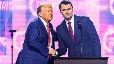 Charlie Kirk Murder: अमेरिका में डोनाल्ड ट्रंप के करीबी की हत्या... डिबेट के दौरान गर्दन में मारी गई गोली
