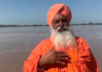 पंजाबियो के लिए खतरे की घंटी! टूट चला सतलुज नदी का बांध, संत सीचेवाल की युवाओं से अपील