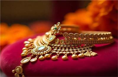 Gold Rate Hike: आम लोगों की पहुंच से दूर हुआ सोना! त्योहारों से पहले कीमतों में जबरदस्त उछाल