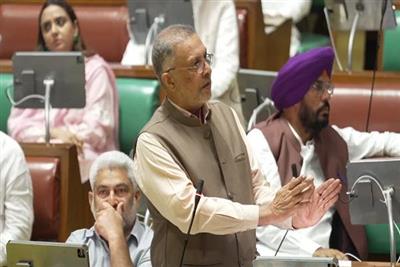 ''साड्डा हक एथे रख'', विधानसभा में बोले कैबिनेट मंत्री, इस समय...