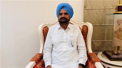 सिद्धू मूसेवाला के पिता ने विधानसभा चुनाव लड़ने का किया ऐलान